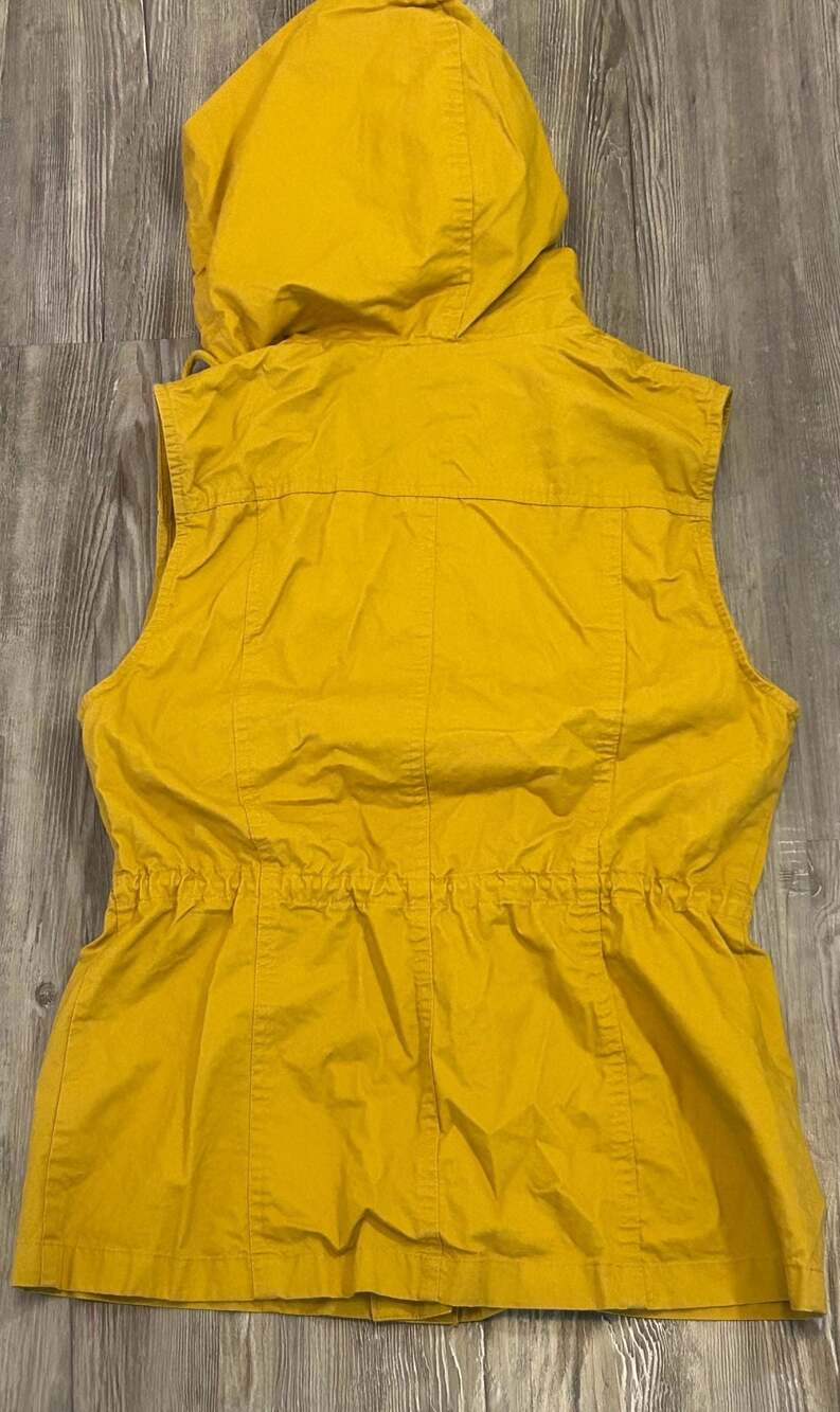 Love Tree Women's Mustard Hooded Utility Cargo Vest - Picture 6 of 6
